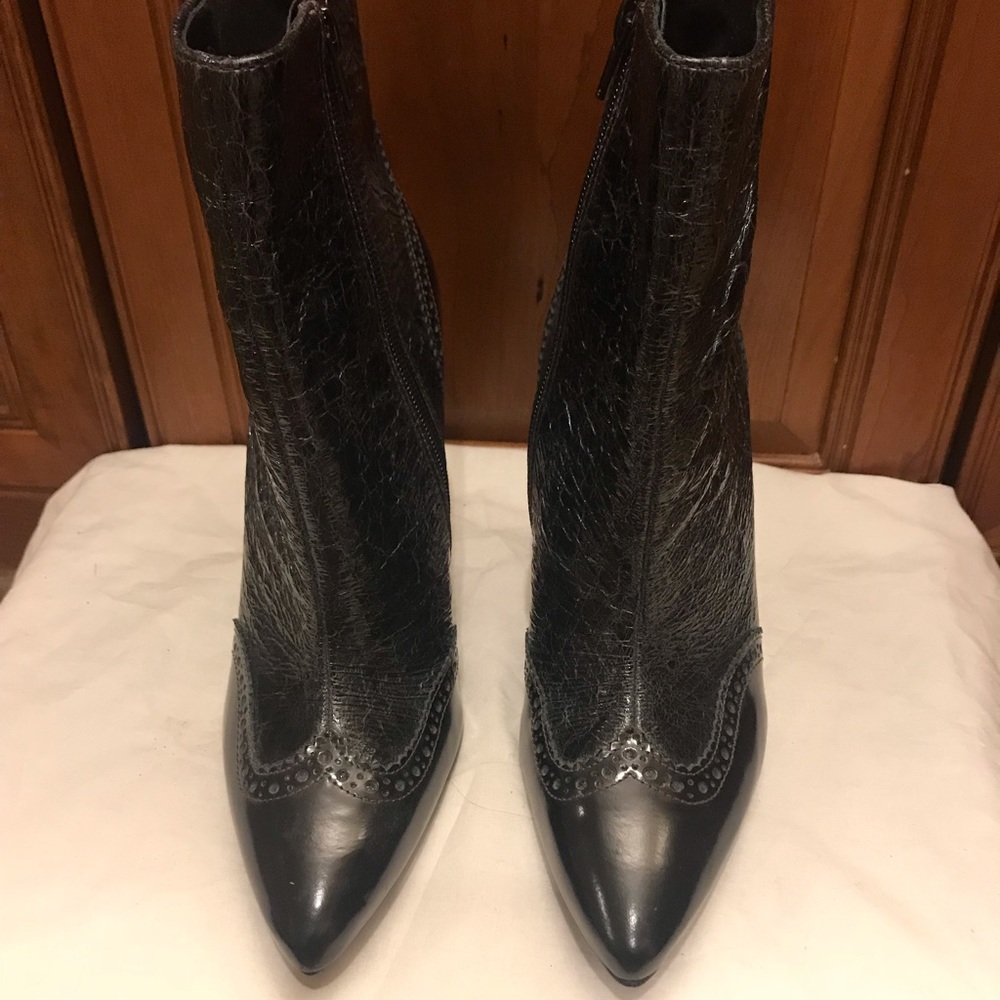 Tory Burch black leather boot